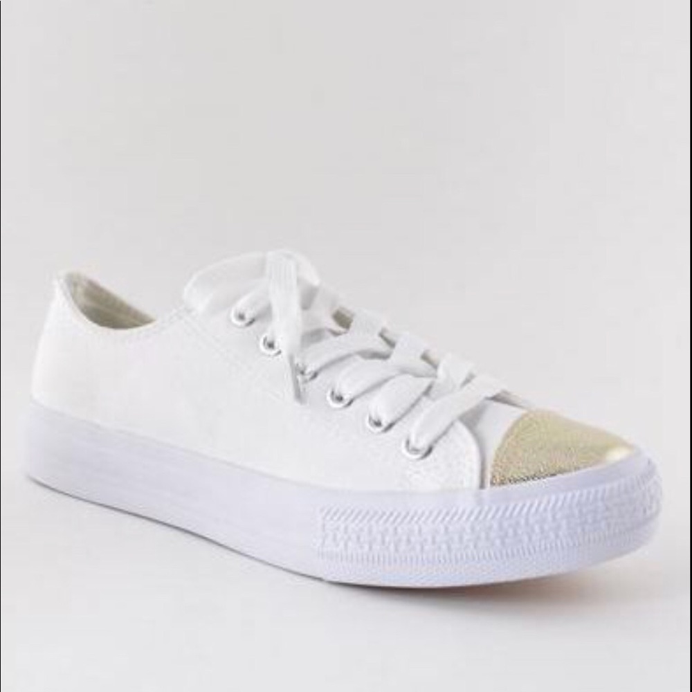 White/ Gold Sneaker